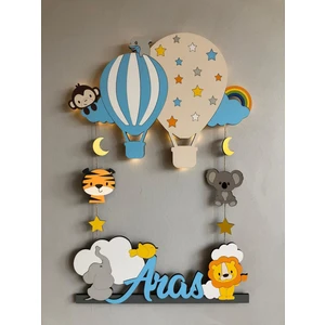 Atölye Selçukum Işıklı İsme Özel Ahşap Bebek Odası Kapı Süsü - Uçan Balon & Hayvanlar