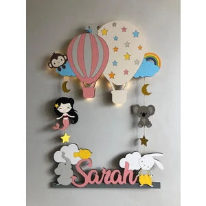 Atölye Selçukum Işıklı İsme Özel Ahşap Bebek Odası Kapı Süsü - Uçan Balon & Hayvanlar