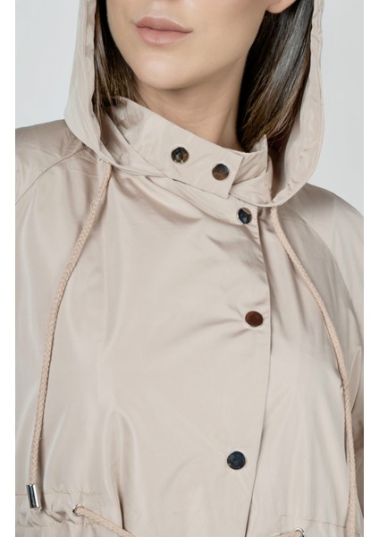 Bej Sırt Arma Trenchcoat