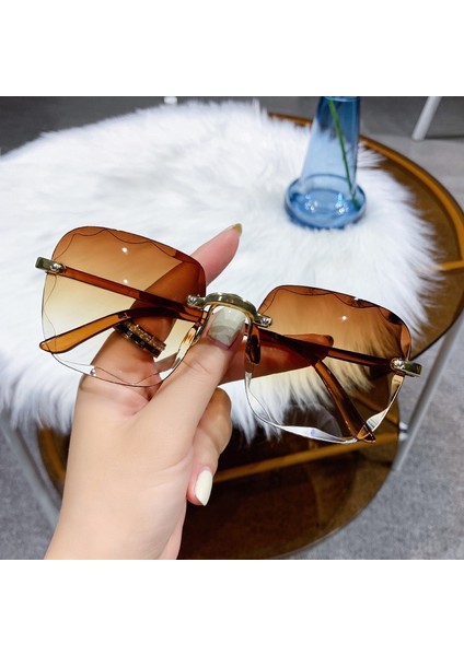 Klasik Vintage Kare Güneş Gözlüğü Kadın Degrade Ayna Çerçevesiz Güneş Gözlükleri Kadın (Yurt Dışından) fiyatları