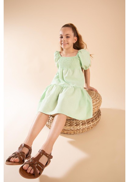 Kız Çocuk Relax Fit Kare Yaka Kısa Kollu Gipeli Pamuklu Poplin Elbise X6983A622SM modelleri