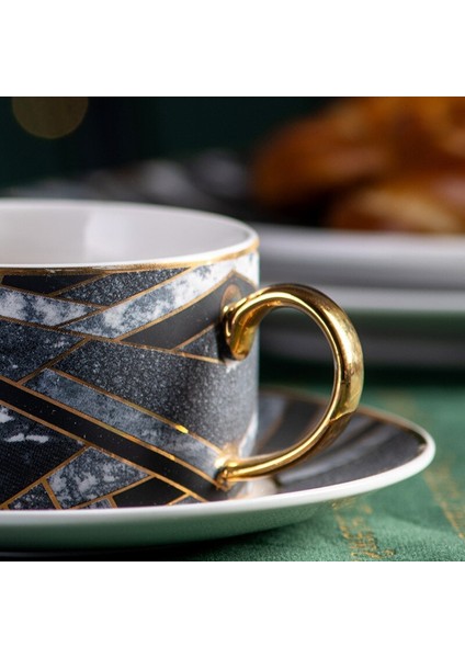 Nordic Coffee Fincan ve Tabağı Seti Yaratıcı Desen Yuvarlak Plaka Hediye ile 200 ml Kupa Çiçek Çay Bardağı Porselen Coffaf Takımları | Kahve Kupası Setleri