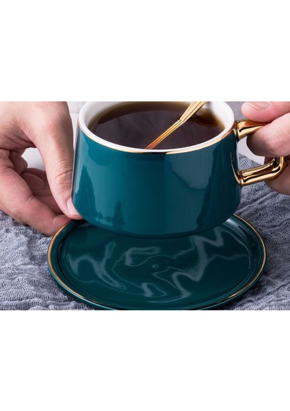 Yaratıcı Avrupa Seramik Kahve Kupalar Lüks Porselen Altın Kaplama Öğleden Sonra Çay Bardağı Daire Kaşık Setleri Vintage Kubek Drinkware | Kahve Kupası Setleri fırsatları