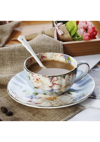 Avrupa Kemik Çini Kahve Fincanı ve Tabağı Romantik Çiçek Çay Seti Espresso Düğün Hediyesi Parti Drinkware | Kahve Kupası Setleri
