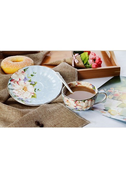 Avrupa Kemik Çini Kahve Fincanı ve Tabağı Romantik Çiçek Çay Seti Espresso Düğün Hediyesi Parti Drinkware | Kahve Kupası Setleri