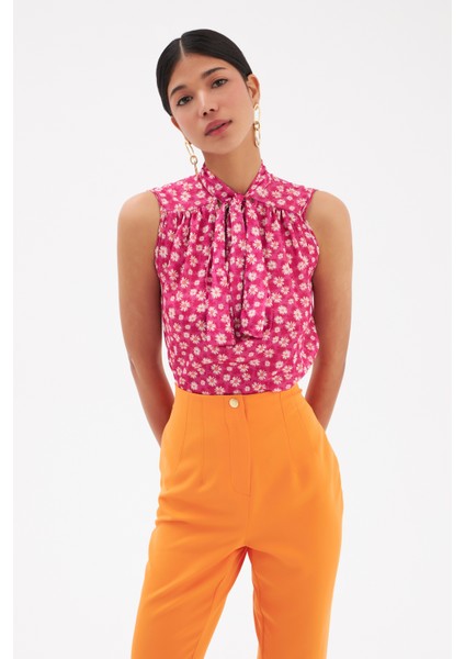 Fular Yaka Desenli Bluz - Fuşya