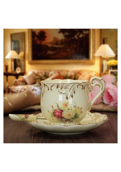 Saucer Kaşıkla Seramik Kahve Fincanı İngiliz Çay Fincanı Seramik Kupası Öğleden Sonra Çay Bardağı Doğum Günü Hediyesi Arkadaş Göndermek Ev Drinkware | Duvar Takımları Setleri