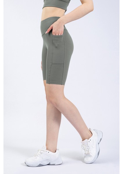 Kadın Çağla Yeşili Cepli Fitilli Yüksek Bel Spor Şort Tayt 8" modelleri