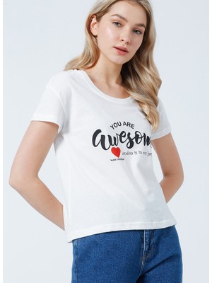 Lee Cooper 222 LCF 242010 Bisiklet Yaka Normal Kalıp Baskılı Ekru Kadın T-Shirt