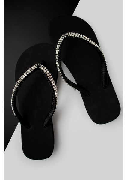 Bermody Kadın Gümüş Sıra Taşlı Rahat Parmak Arası Siyah Plaj Terliği Flipflops indirimleri