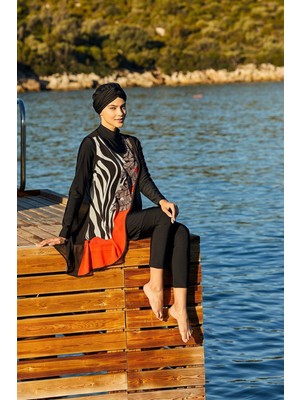 Adasea Likralı Siyah Pareolu Dijital Desen Tasarımlı Tesettür Mayo 4237