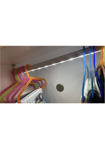 Led Işıklı Hareket Sensörlü 100-109 Cm Dolap Içi Elbise Askı Borusu Pilli
