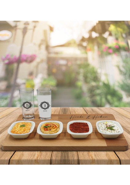 Kişiye Özel Isimli 2’li Rakı Bardağı ve Meze Tabaklı Doğal Masif Ahşap Servis Sunum Tepsisi Model 19
