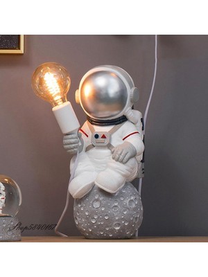 Xinh Modern Astronot Masa Lambası Art Deco Reçine Lamba Masa Yatak Odası Lamba Yaratıcı Oturma Odası Loft Dekorasyon Uzay Adam Masa Işık LED (Pil Altın) (Yurt Dışından)