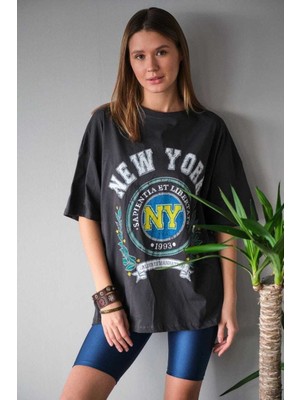 Musmery New York Baskılı Siyah Oversize Kadın T-Shirt NEW01