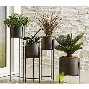 Metal Siyah Ferforje Ayaklı Bitki Çiçek Dekoratif Saksılık Standı 24 x 83 cm