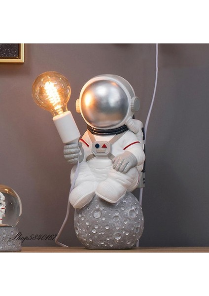 Modern Astronot Masa Lambası Art Deco Reçine Lamba Masa Yatak Odası Lamba Yaratıcı Oturma Odası Loft Dekorasyon Uzay Adam Masa Işık LED (Pil Altın) (Yurt Dışından)