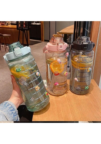 (Siyah) 2000 ml Büyük Kapasiteli Spor Su Fincanı Spor Su Şişesi ile Saman Taşınabilir Plastik Su Şişesi Sevimli Dıy Küçük Aksesuarları modelleri