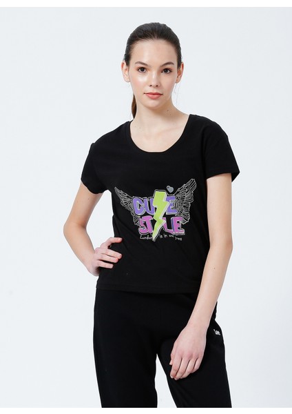 222 LCF 242012 Geniş Yaka Normal Kalıp Baskılı Siyah Kadın T-Shirt