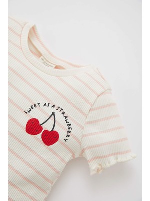 DeFacto Kız Bebek Regular Fit Kiraz Baskılı Kısa Kollu Pamuklu Tişört Y5882A222SM