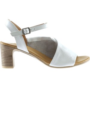 Bueno Shoes Beyaz Deri Kadın Topuklu Sandalet