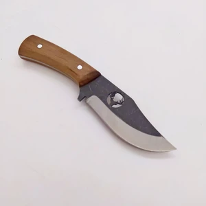 El Yapımı Geyik Motifli -Bushcraft Kamp Bıçağı Kök Ceviz Kabze Paslanmaz Av Bıçağı Deri Kılıflı