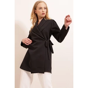 Şal Yaka Yandan Bağlamalı Ceket