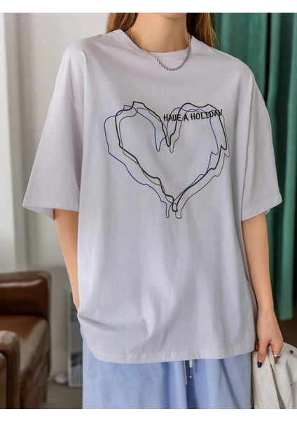 Kadın Çizgili Figür Kalp T-Shirt Have A Holiday Baskılı fırsatları