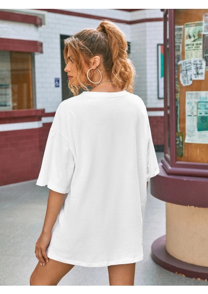 Kadın Beyaz Urban Baskılı T-Shirt fiyatları