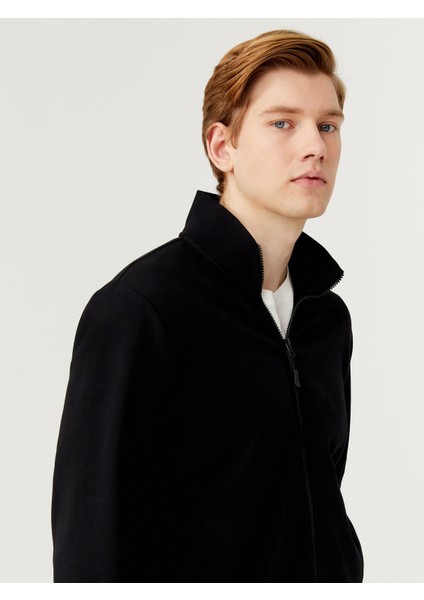 Dik Yaka Pamuklu Slim Fit Sweatmont modelleri