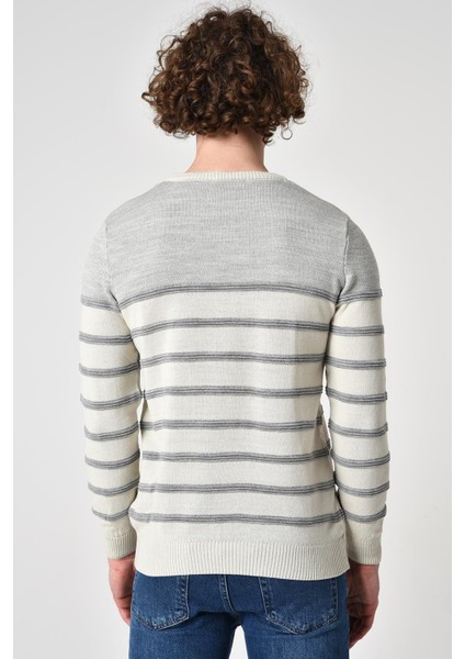 Çizgili Kazak (E22-5702) fırsatları