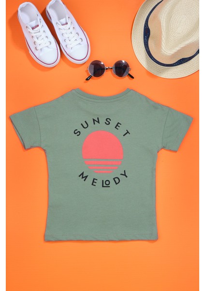 Çizgi Kids Erkek Çocuk Sunset Melody Sırt Baskılı Yeşil  T-Shirt