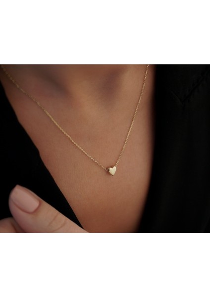 Altın Renk Minimal Kalp Kolye