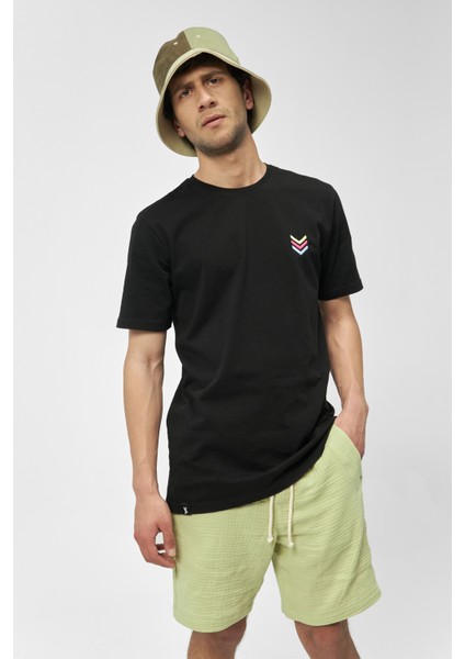 Scroll Down Bisiklet Yaka Rahat Kalıp Nakışlı Siyah Unisex Kutulu T-Shirt fiyatları