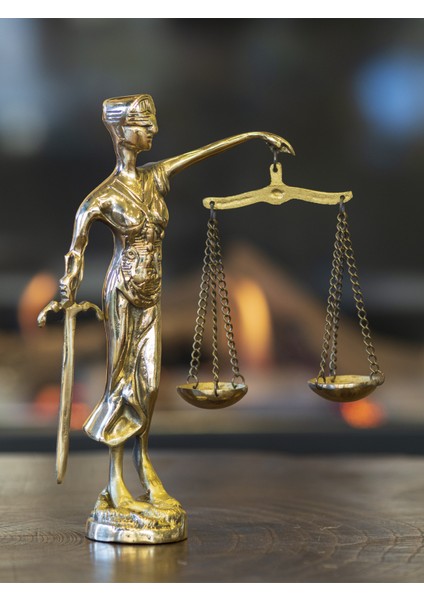 Pirinç Döküm Adalet Heykeli (Themis Heykeli)