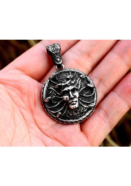 Çift Taraflı Kullanım Antik Renk Paslanmaz Çelik Yılan Detaylı Medusa Kolye fırsatları