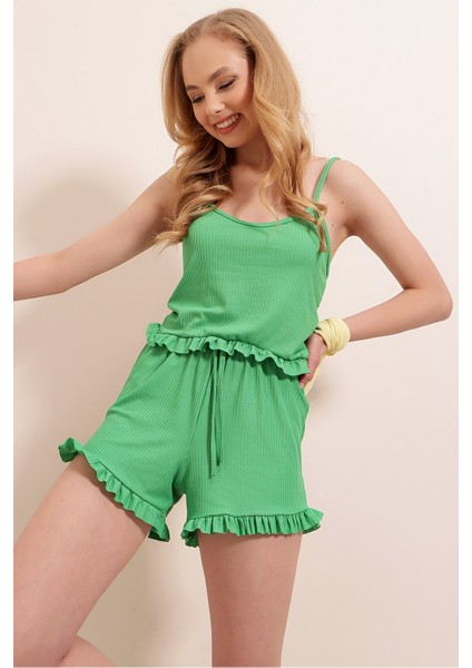 Askılı Fırfırlı Pijama Takımı modelleri