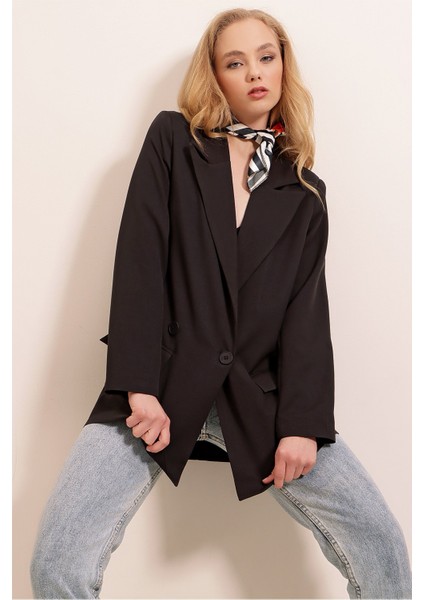 Zara Sivri Yaka Astarsız Ceket