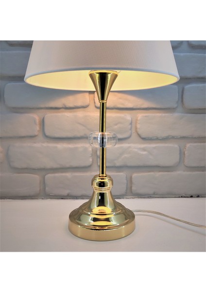 Gold Kaplama Klasik Metal Ayaklı 30'luk Beyaz Şapkalı Abajur Masa Lambası Model-2 modelleri