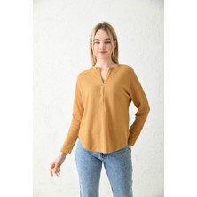 Moviment Camel Düğme Detaylı Örme Bluz