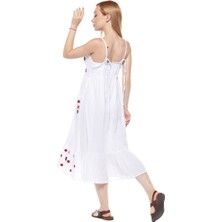 Şile Bezi Beyaz Otantik Askılı Nakışlı Elbise