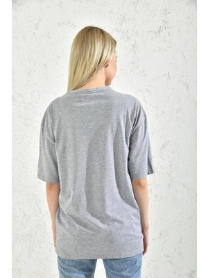 Moviment Gri Baskı Detay Kısa Kollu T-Shirt