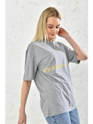 Moviment Gri Baskı Detay Kısa Kollu T-Shirt