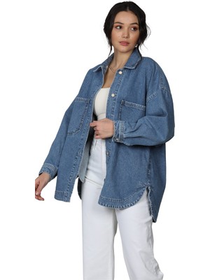 Whitney Kadın Büyük Cepli Yandan Yırtmaçlı Salaş Kalıp Mavi Jean Ceket
