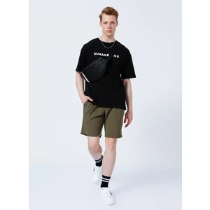 E-7957 Lastikli Standart Kalıp Düz Haki Erkek Bermuda Şort