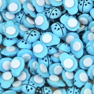 50 Adet Orta Boy Yapışkanlı Uğur Böceği 1,5 cm x 1,3 cm