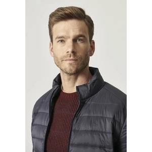 ALTINYILDIZ CLASSICS Erkek Lacivert Standart Fit Ultra Hafif Soğuk Geçirmez Casual Mont