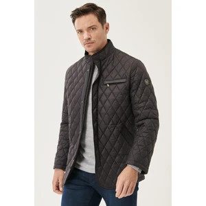 ALTINYILDIZ CLASSICS Erkek Siyah Standart Fit Normal Kesim Soğuk Geçirmez Kışlık Overcoat Mont