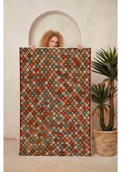 Halı Dekoratif Özel Tasarım Modern İnce Yıkanabilir 800 Gr /M2 Kaymaz Taban Trend Halı fiyatları