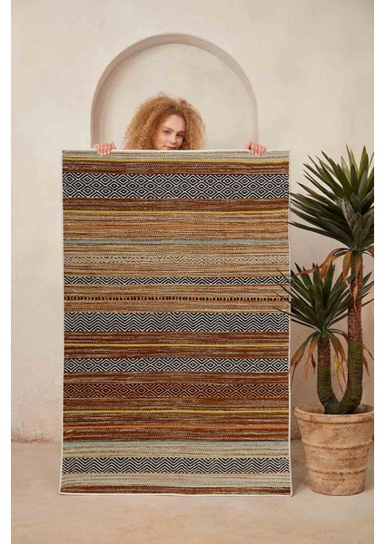 Halı Dekoratif Özel Tasarım Modern İnce Yıkanabilir 800 Gr /M2 Kaymaz Taban Trend Halı fiyatları